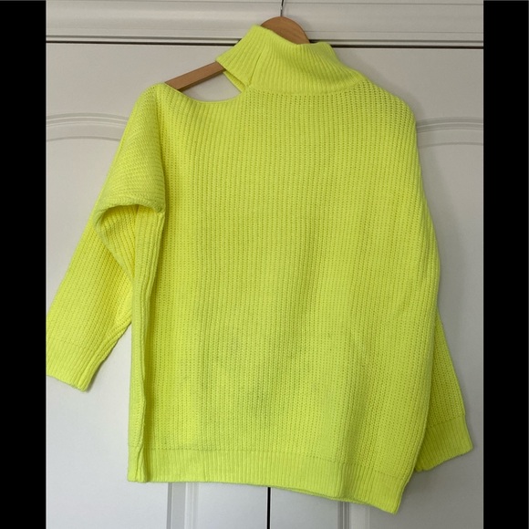 NEON 💛 Cut Out Ribbed Sweater - Picture 4 of 5